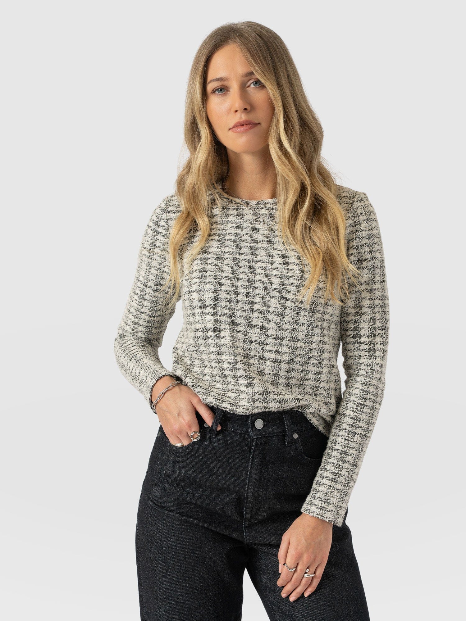 Glen Crew Neck Tee Long Sleeve - Cream Boucle - Women's T-shirts | Saint + Sofia® USA